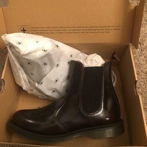 NWT Dr Martens Chelsea Boot